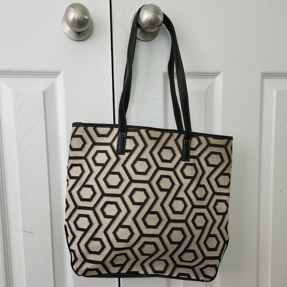Nine West Tan and Black Patterned Tote Shoulder Bag Purse - Picture 2 of 4